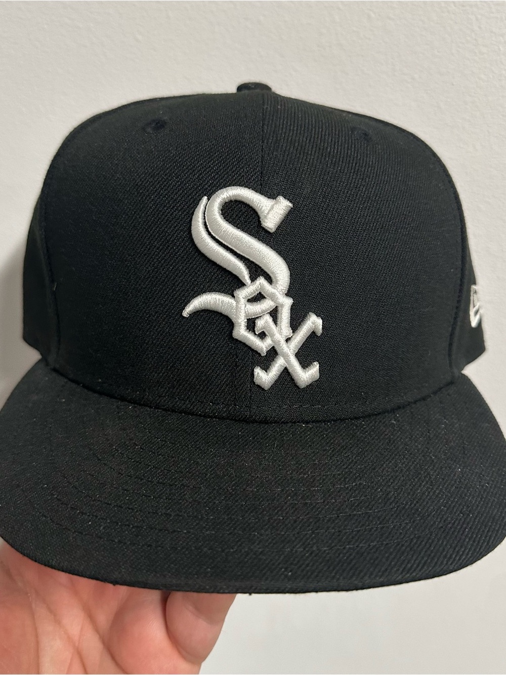 MLB Chicago White Sox Black Fitted Size 7 3/8